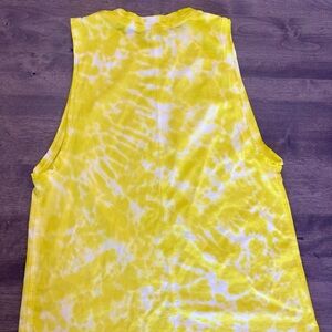 Lululemon Athletica Neon Yellow Tie-Dye Tee Size 2